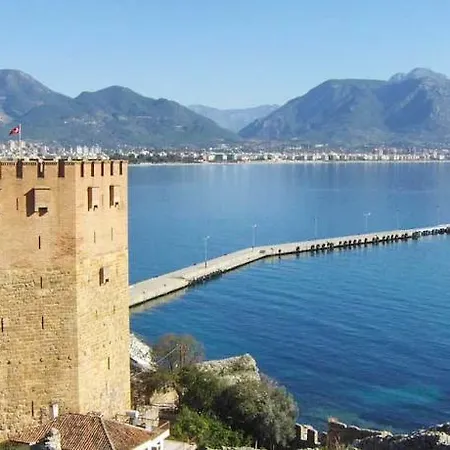 فندق Alanya Beach Hotel ألانيا