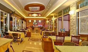 酒店 Alanya Beach Hotel 2*