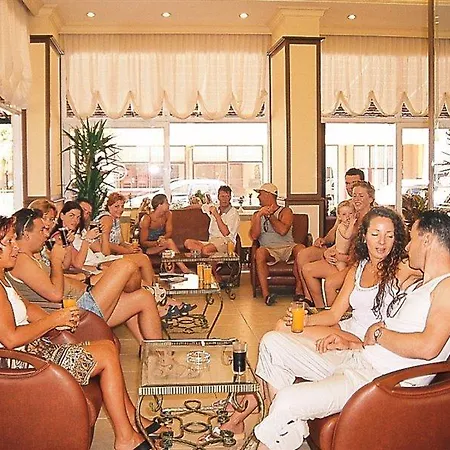 酒店 Alanya Beach Hotel 2*
