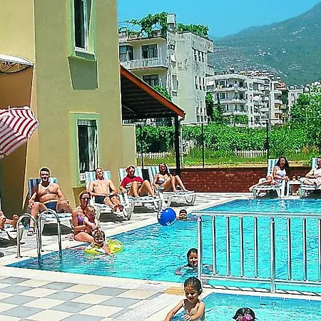 酒店 Alanya Beach Hotel 阿拉尼亚