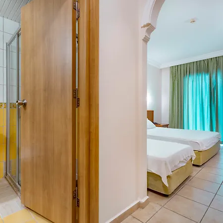 Alanya Beach Hotel Ξενοδοχείο 2*