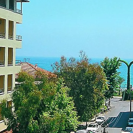 Alanya Beach Hotel מלון 2*