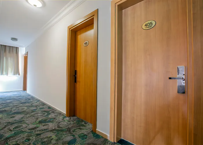 Готель Alanya Beach Hotel