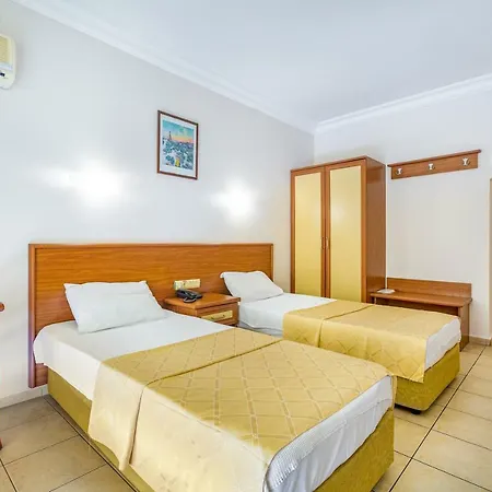 Alanya Beach Hotel ألانيا